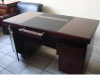 Офісний стіл з МДФ МХ-607